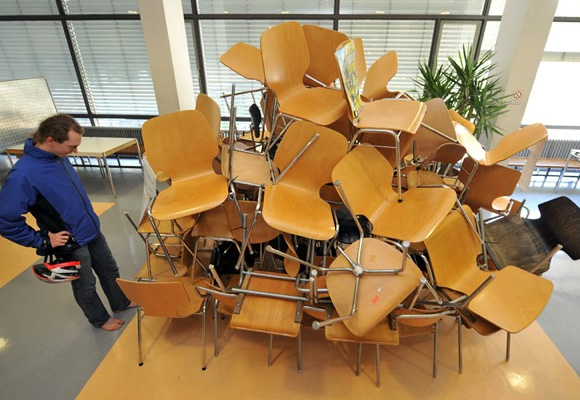 14 Students Protest Across Germany Against Education Reforms 