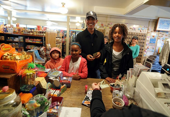 14 Barack Obama Holidays