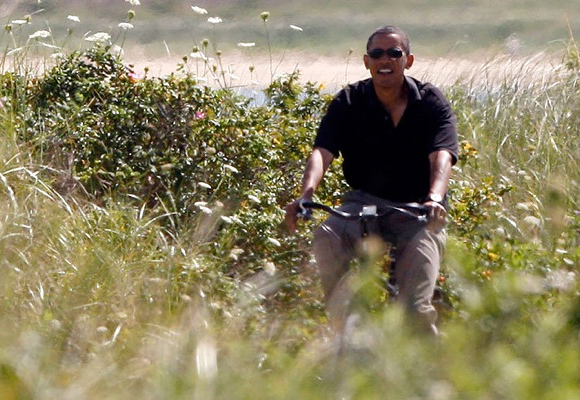 23 Barack Obama Holidays