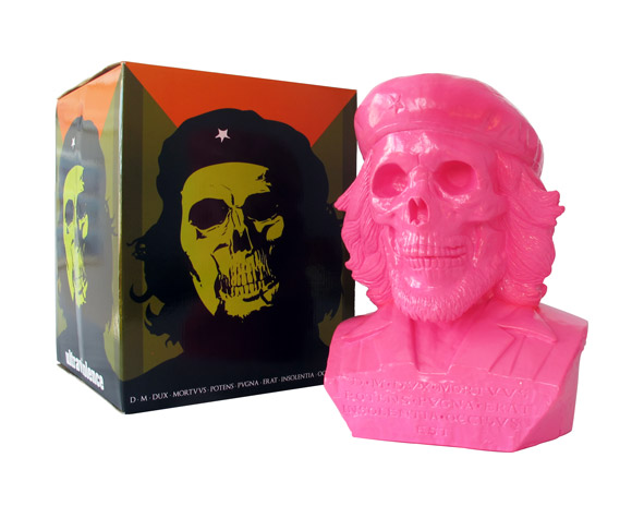 Kidrobot’s Hot Pink Dead Ché By Frank Kozik dead che kidrobot exclusive 2 Kidrobot’s Hot Pink Dead Ché By Frank Kozik