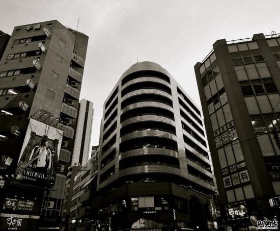 ufunk selection tokyo noir et blanc 07 550x453 35 photographies from Tokyo, our first steps