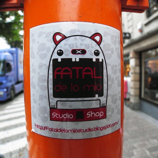 R0032480 Stickers in Belgium (Bruges & Oostende)