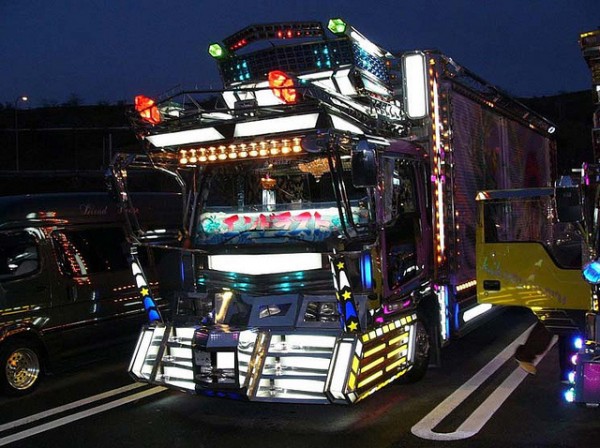 Home Dekotora Extreme Japanese Truck Tuning