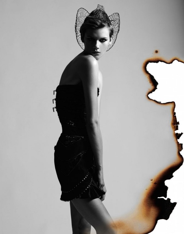 daniela3 600x762 Daniela Kocianova by Manolo Campion for Flair Austria