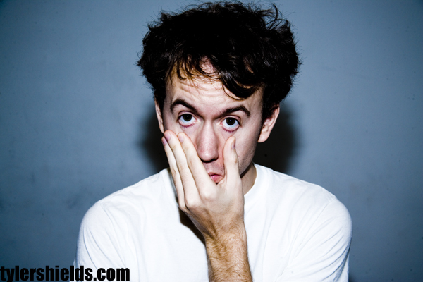 tyler shields 40 days no sleep1 pic on Design You Trust tyler shields 40 days no sleep1 Tyler Shields stays awake for 40 days Zachary Quinto loves it!