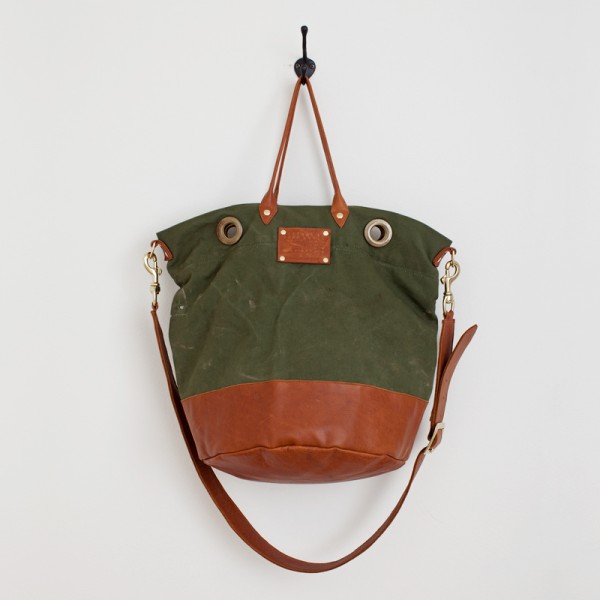 DM Fall 022 600x600 Reconstructed bags by Directional Motivation