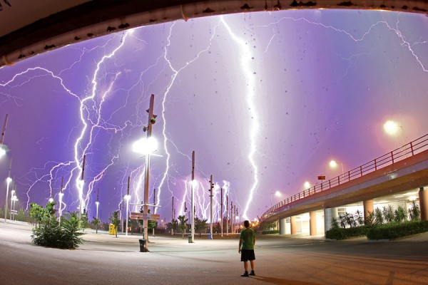 Thunders 600x400 42 Lightnings in one shot
