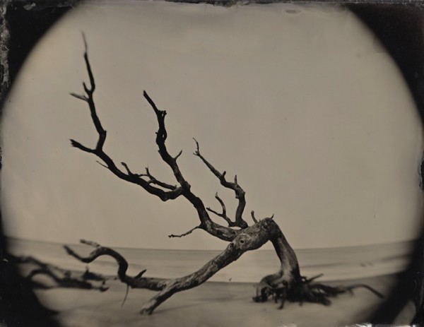 jonisternbach0 600x463 Beauty in the Abandoned 