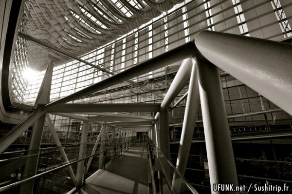 ufunk Tokyo International Forum 06 600x398 Tokyo International Forum’s Incredible Curves