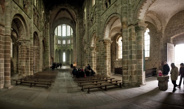 Mont St Michel, Normandie, France. 1074 PBC6372b 600x356 Mont St Michel, Normandie, France.