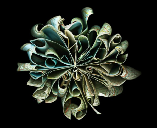 cara barer 01 600x489 pic on Design You Trust cara barer 01 600x489 Curlicue Paper Sculptures