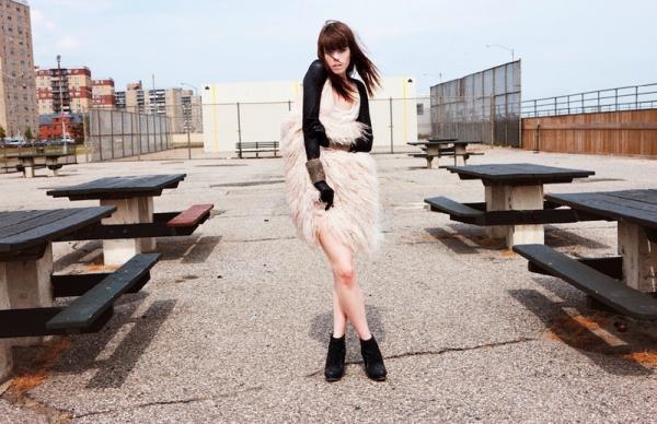 Rock Away Meghan