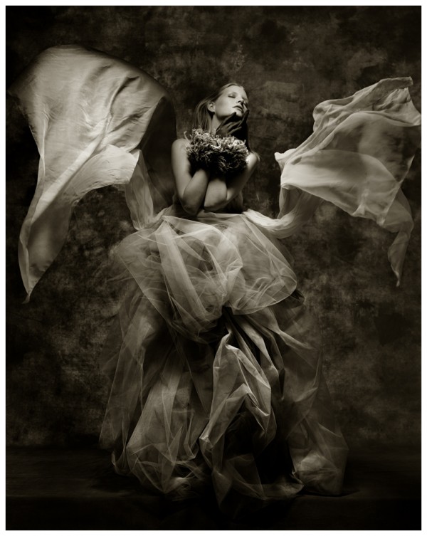aw2b 600x753 Photography by Albert Watson
