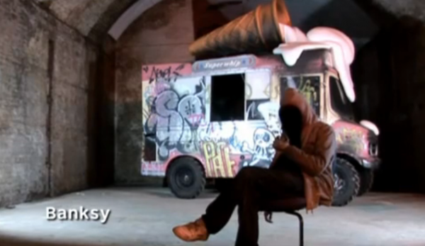 banksy ape 1 600x347 B MOVIE   a 13 minutes long shortfilm about Banksy