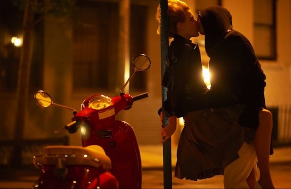 10 Photographers Who Make You Fall in Love capturingtheperfectkiss8 600x390 10 Photographers Who Make You Fall in Love