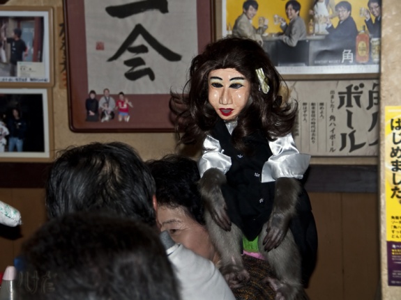 unnamed r9rh7u5fo1 pic on Design You Trust unnamed r9rh7u5fo1 Monkey With Human Mask Makes for One Weird Video