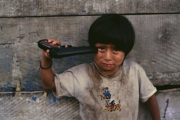 Childrens by Steve McCurry ch2q 600x400 Childrens by Steve McCurry