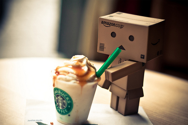 Danbo first time in Starbucks Tasting his first Frappuccino