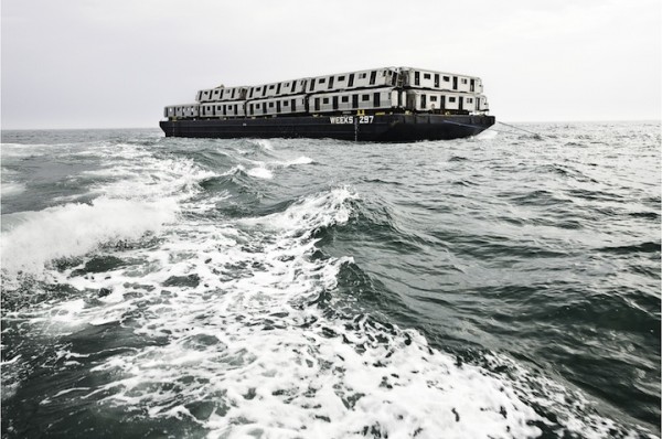 stephenmallon7 600x398 Subway Cars Tossed into Sea 