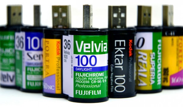 35mmflashdrives 600x353 35mm Film Cassettes Flash Drives