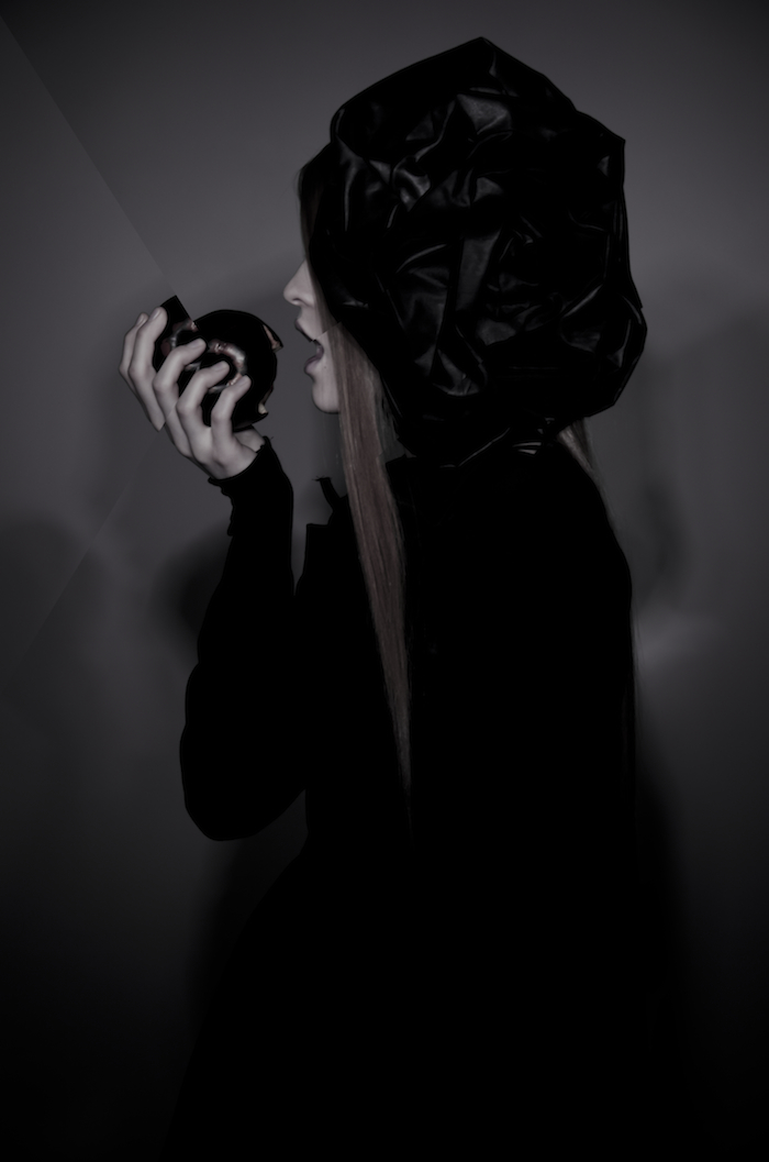 THE EMPERORS BLACK ROSE / GILLES ET DADA EMPERORS BLACK ROSE GILLES ET DADA 001 THE EMPERORS BLACK ROSE / GILLES ET DADA