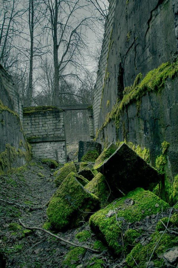 IMG 7327 8 6 tm3 600x901 Abandoned places photography by Simonas Šileika