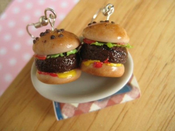 burger 600x449 Sandwich earrings