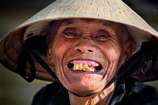 sm2b pic on Design You Trust sm2b Smiling – Be Careful, It’s Contagious!
