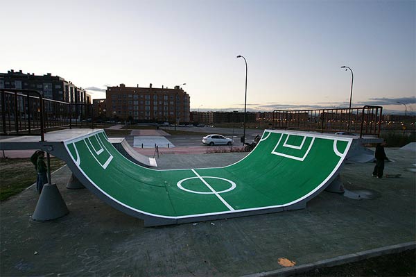 Interventional Streetart by Spy from Madrid/Spain street art spy 01 Interventional Streetart by Spy from Madrid/Spain