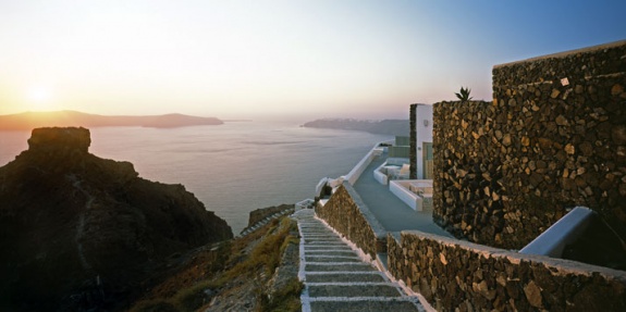 unnamed eg13vvszoi pic on Design You Trust unnamed eg13vvszoi The Luxurious and Serene Santorini Grace Hotel in Greece