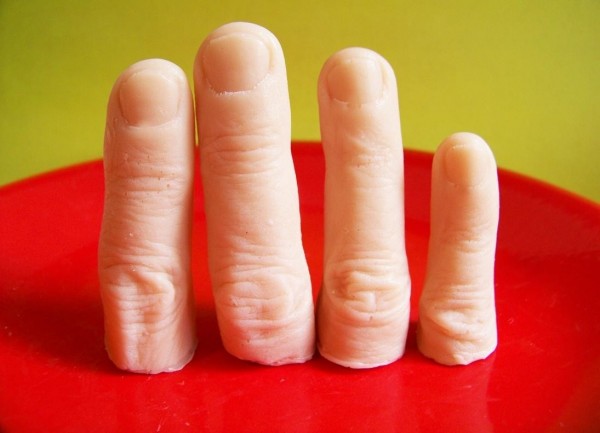 Creepy Finger Soap Set creepy finger soap 2 600x433 Creepy Finger Soap Set