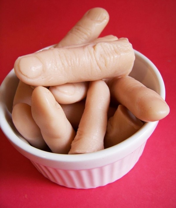 Creepy Finger Soap Set creepy finger soap 4 600x710 Creepy Finger Soap Set