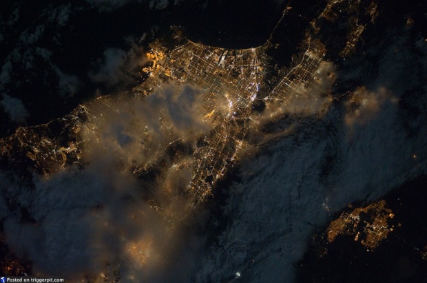 is1a pic on Design You Trust is1a Beautiful Planet – Oh I so want to go to the ISS!