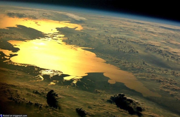 is1b pic on Design You Trust is1b Beautiful Planet – Oh I so want to go to the ISS!