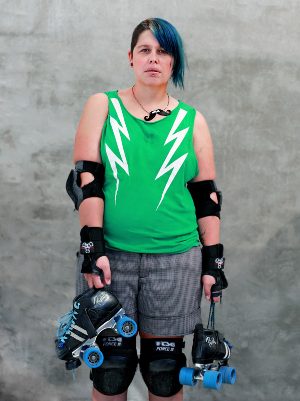 226 pic on Design You Trust 226 Roller Girl : Nikki Toole