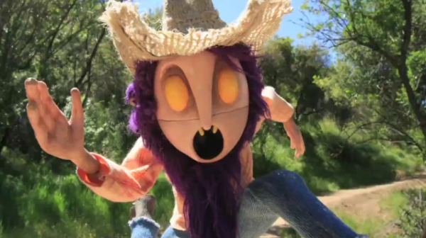 Weird and strange animation stop motion shortfilm I Live in the Woods 1 600x336 Weird and strange animation stop motion shortfilm
