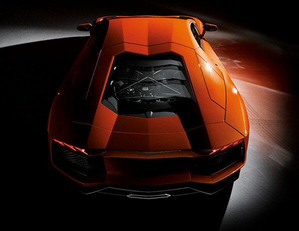 Lamborghini Aventador 2 Made in Italy: 10 Modern Marvels of Italian Culture