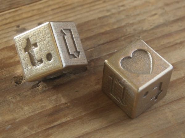 To Tumble or Not to Tumble? Let the Dice Decide Shapeways 3D Printed Tumblr Dice 600x449 To Tumble or Not to Tumble? Let the Dice Decide