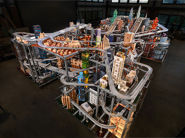 More than 1,100 Hot Wheels cars running on an art piece? hotwheels art metropolis More than 1,100 Hot Wheels cars running on an art piece?