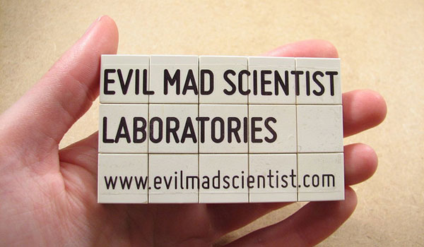50 Unique Business Cards lego business cards 2 yayrlm37l 50 Unique Business Cards