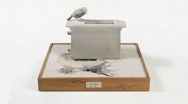 mag 1306860927 Human ash sculptures: art, literally rising from the ashes!