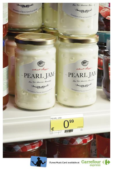 ol654 outdoor carrefour itunes 2 pearl jam.preview Creative advertising