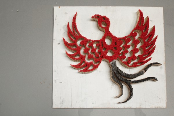 peisanng1 600x400 Mythical Creature Made of Matches