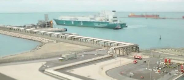 pub gdf suez 2011 600x262 GDF mix most of video style in recent ad