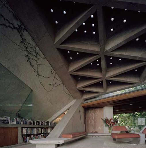 Hollywood Hills Glass Wall House in California Hollywood Hills Glass Wall House in California