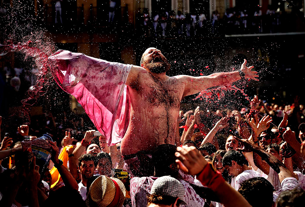 San Fermin 2011: Pamplonas Running of the Bulls 1113 San Fermin 2011: Pamplonas Running of the Bulls