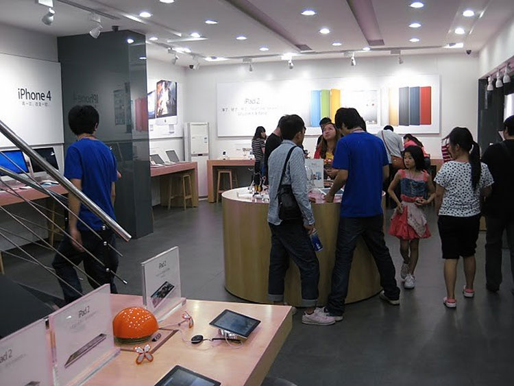 436 pic on Design You Trust 436 iFraud: Bogus Apple Store in China Fools Everyone, Even the Staff