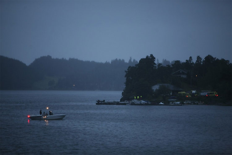 725 pic on Design You Trust 725 Oslo Bomb Attack: Massive Explosion Hits Norway, At Least 87 Dead