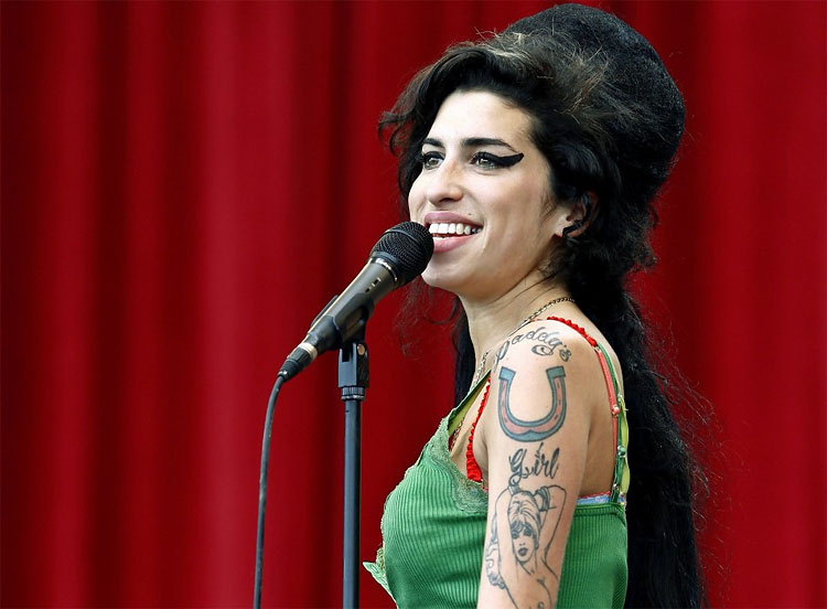 726 Amy Winehouse Photo Tribute