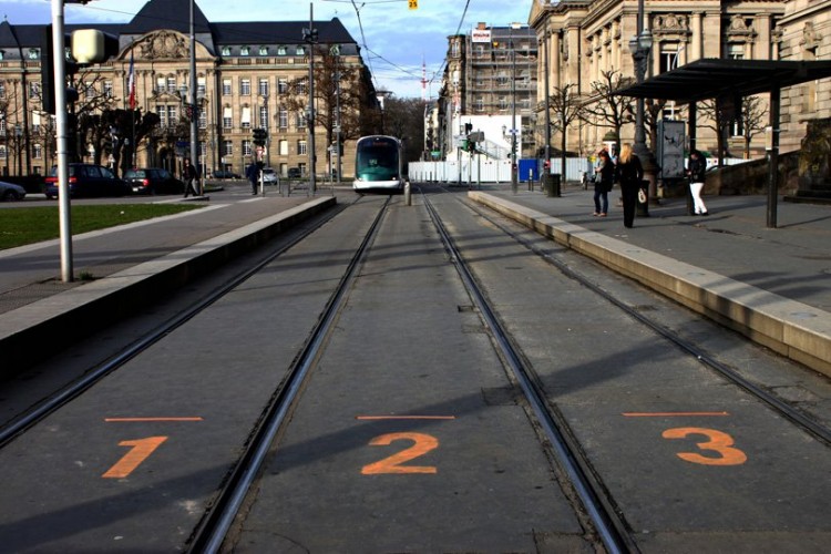 Street Art that turns streets into a playground! Spielplatz democratie creative 08 750x500 Street Art that turns streets into a playground!